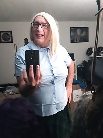 Tour of a college dorm for a sissy boy